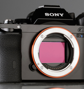 Montura y sensor de una cámara Sony de la serie A7