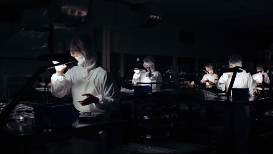 Operarias en la factoría Sigma de Aizu