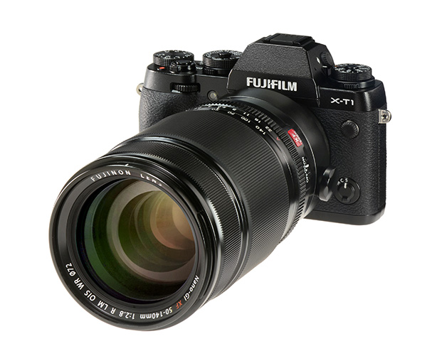 Objetivo XF 50-140 mm f/2,8 R LM OIS WR monado sobre una Fujifilm X-T1