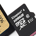 Tarjetas de memoria digital Kinsgston SD y microSD, vista parcial