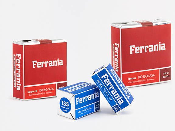 Surtido de cajas de la nueva película de Film Ferrania