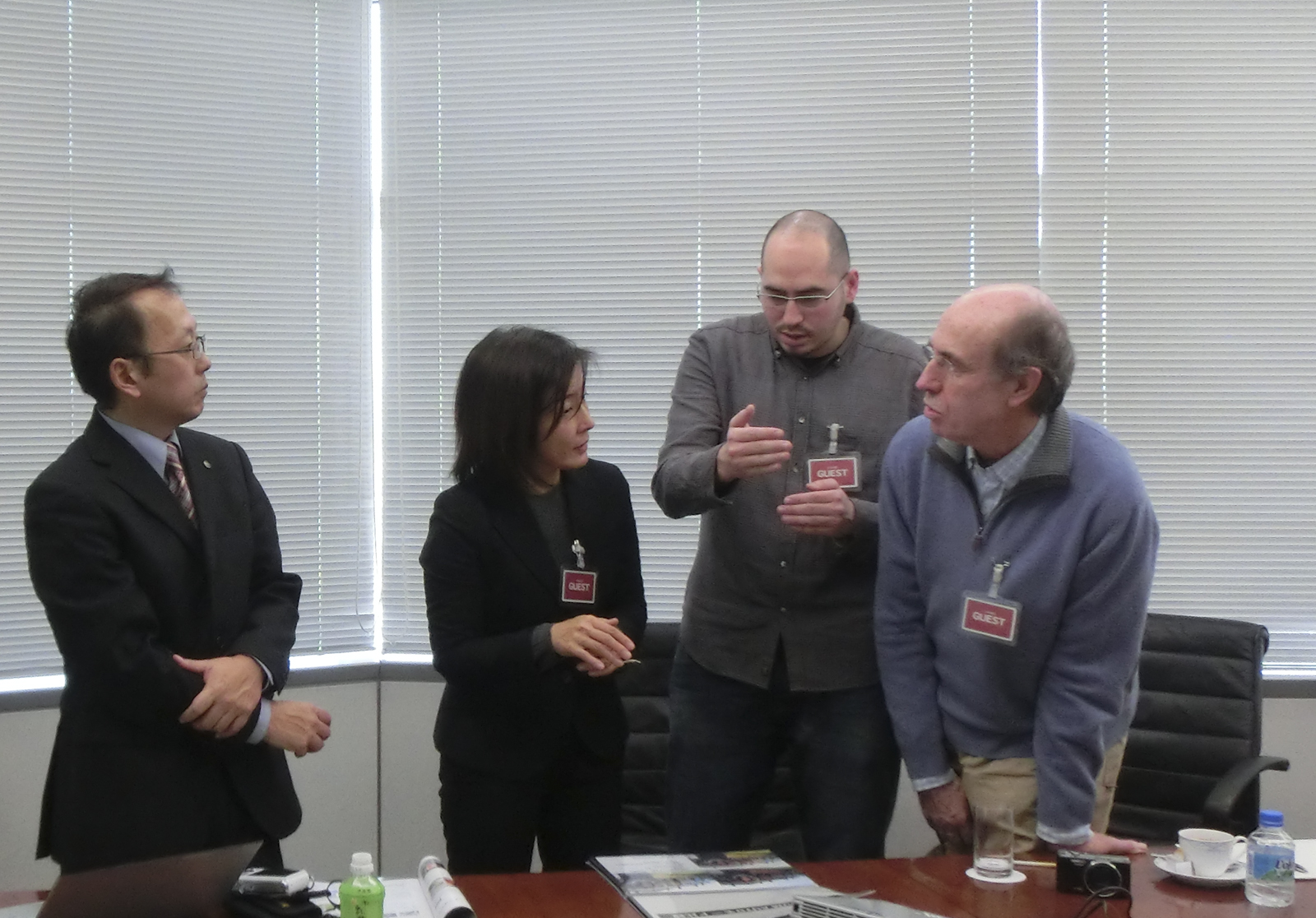 Cas_ZR700_ZR400_Tokio_1A