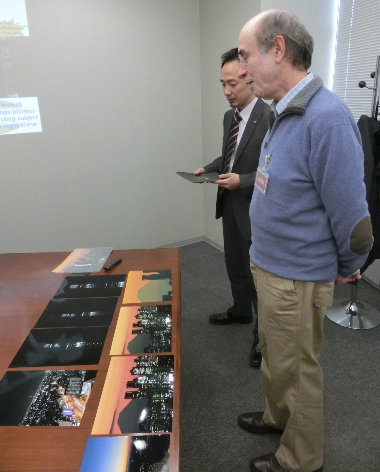 Cas_ZR700_ZR400_Tokio_2A