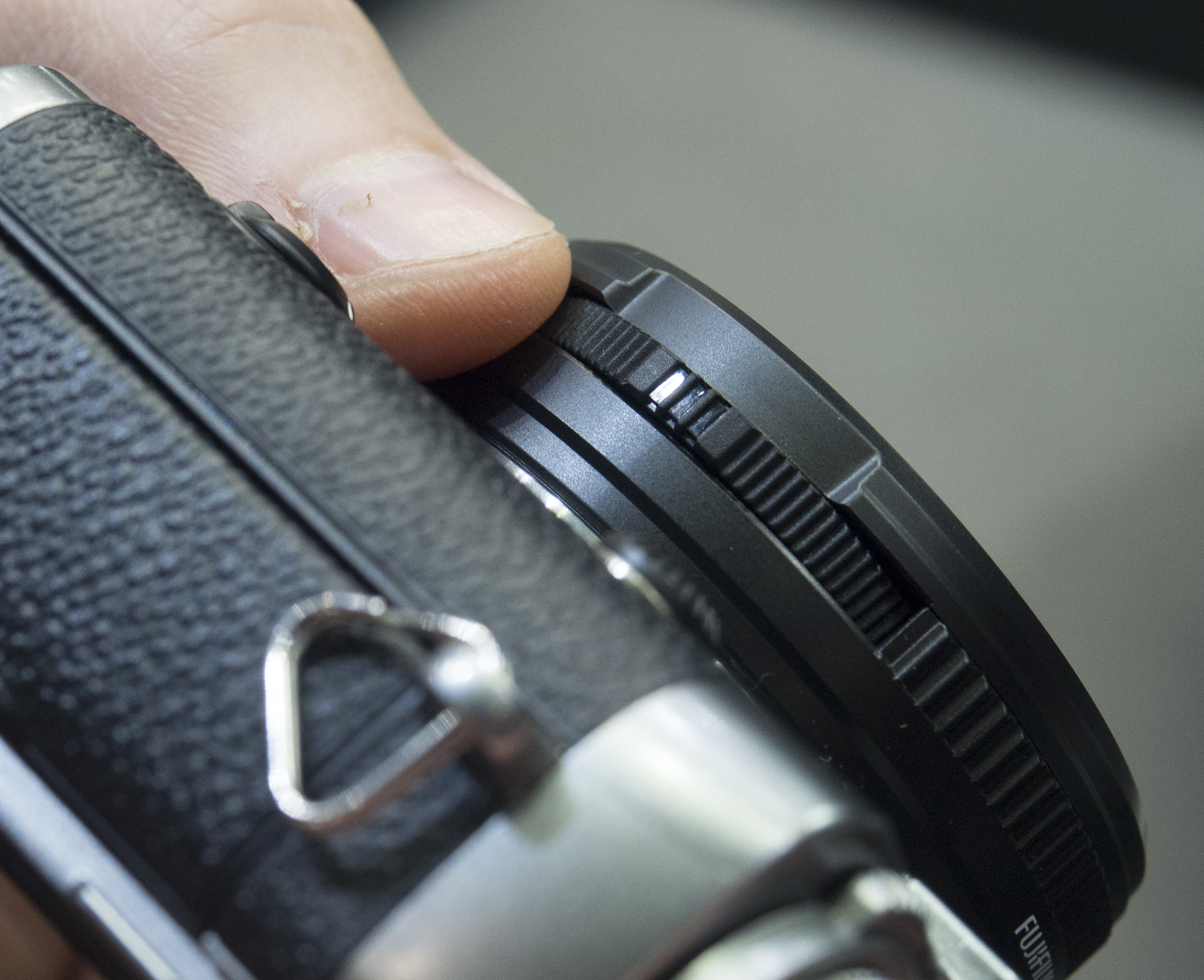 Fujifilm XM-FL, muescas de selección de filtros o tapa