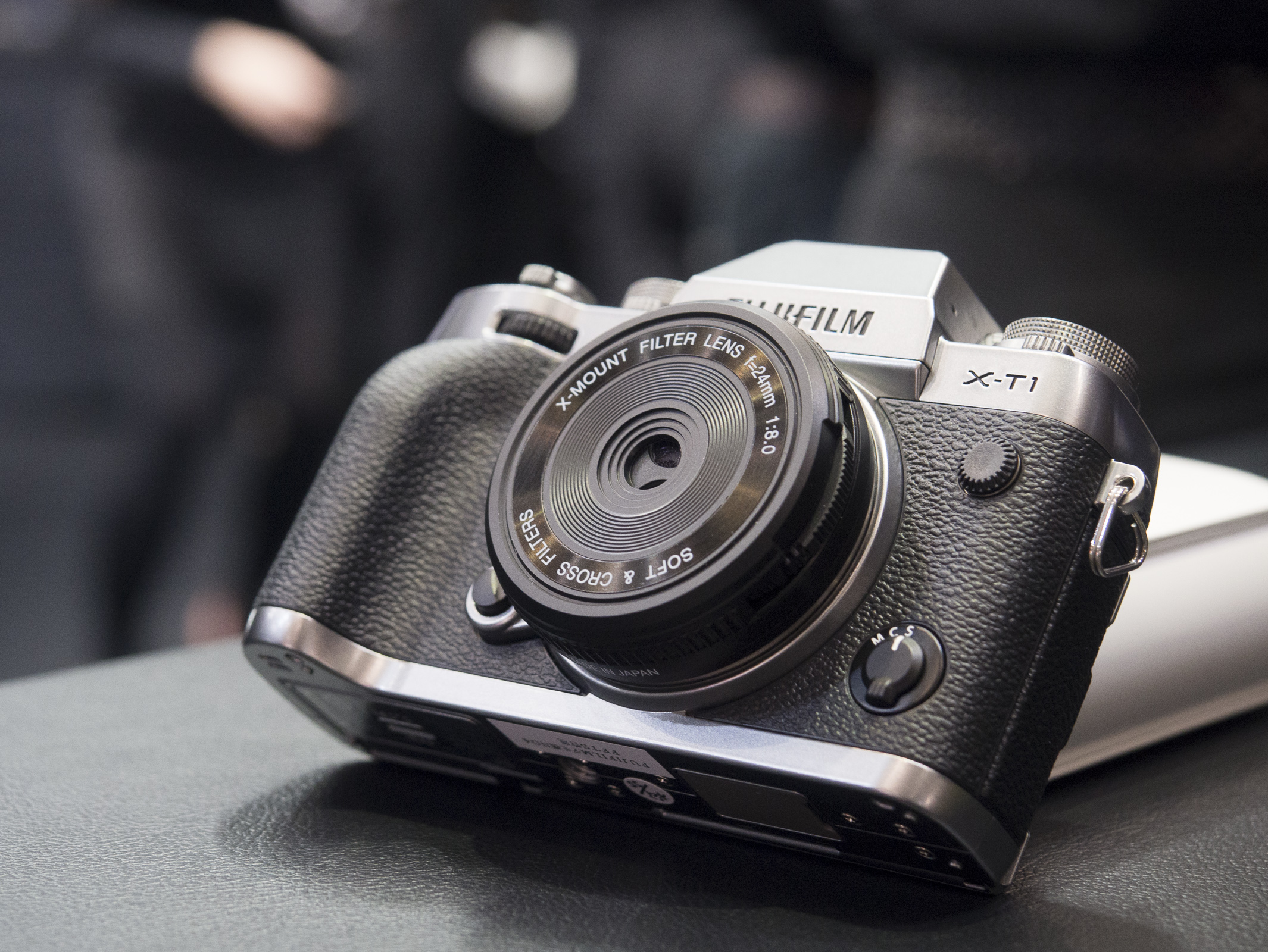 Fujifilm XM-FL, montado en una X-T1