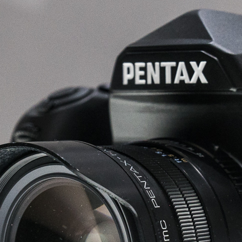 Pentax 24 x 36 mm, vista parcial