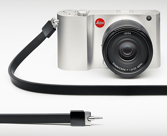 Leica T, detalle del sistema de anclaje de la correa, en el lado de la misma