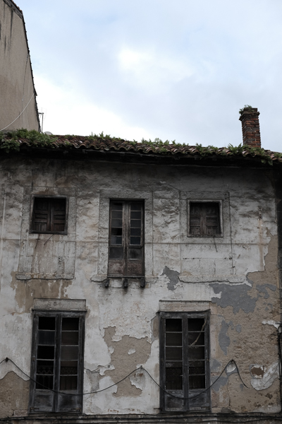 Prueba de campo Fujifilm X100T, fachada en ruinas, Pravia