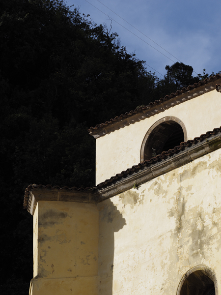 Prueba de campo Olympus M-Zuiko Digital 40-150 Pro, iglesia cudillero,