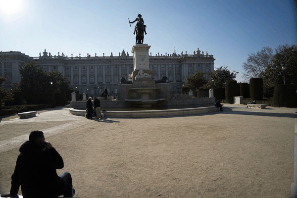 Sony 24-240 mm f/3,5-6,3, GIF animado RAW/JPEG