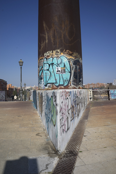 Toma con objetivo Sony FE 28 mm f/2